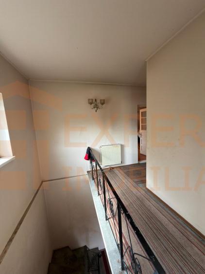Casă P+1 de vânzare, 4 camere, aproape de centru, ideală pentru locuit