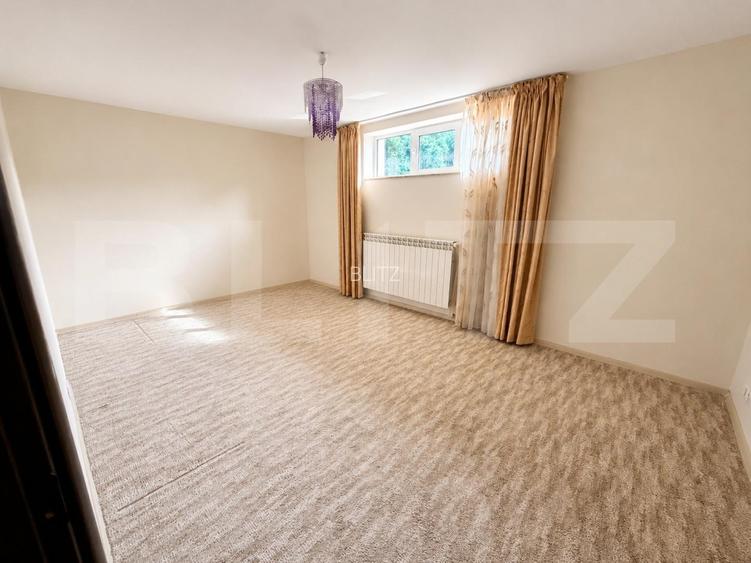Casa 5 dormitoare, 300 mp, subsol, teren 2026 mp, zona Cetate - 14