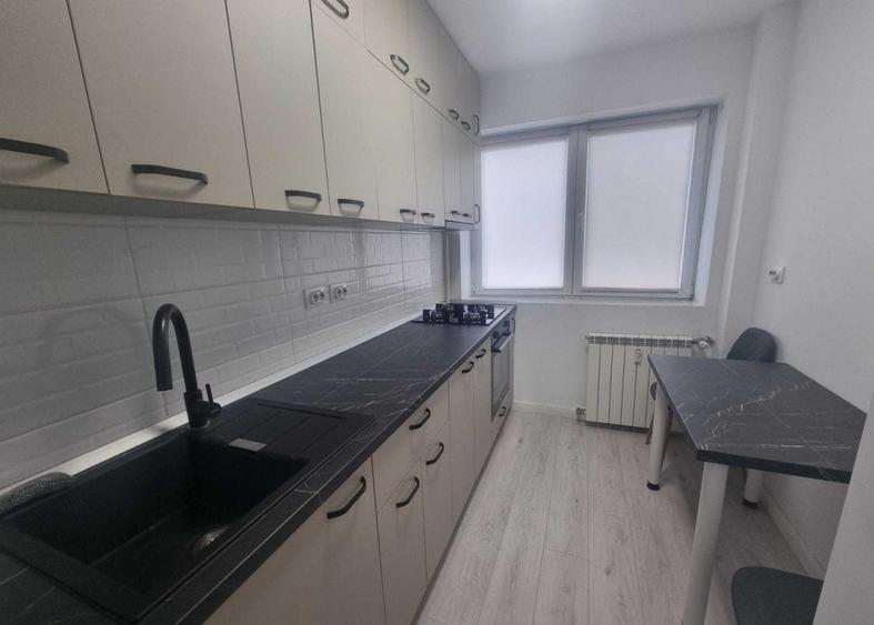 Apartament 2 Camere /  Unirii / 5 minute Metrou / Renovat