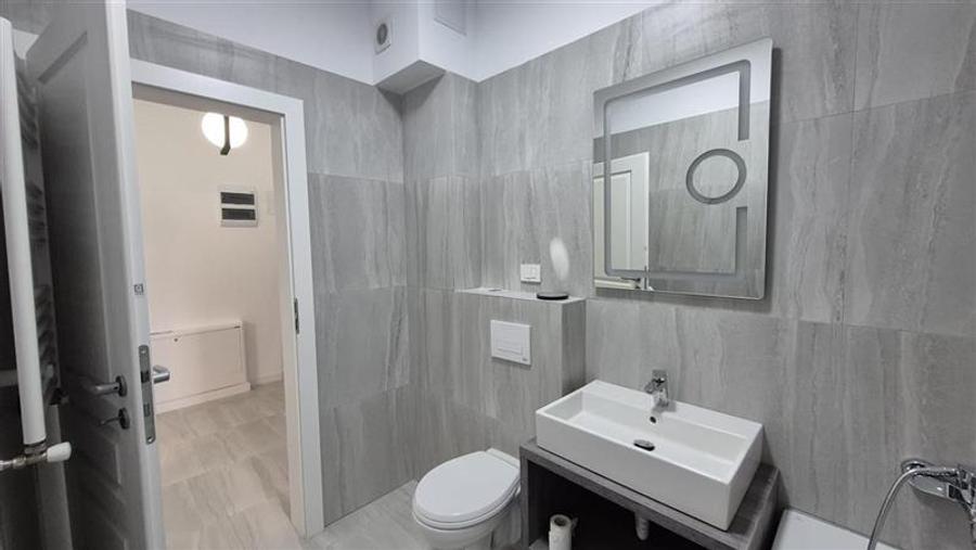 Cautam primul chirias: apartament in Tatarasi: 2 camere + loc parcare