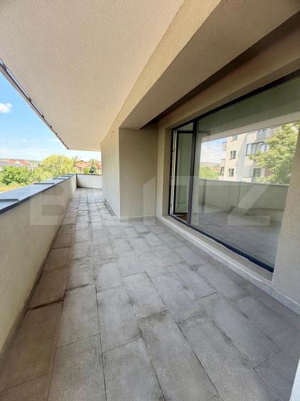 Apartament 3 camere, FINISAT, 88 mp, bloc nou cu CF, terasa, Intre Lacuri