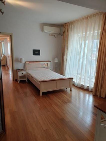 Apartament 5 camere-spatios- zona central-garaj