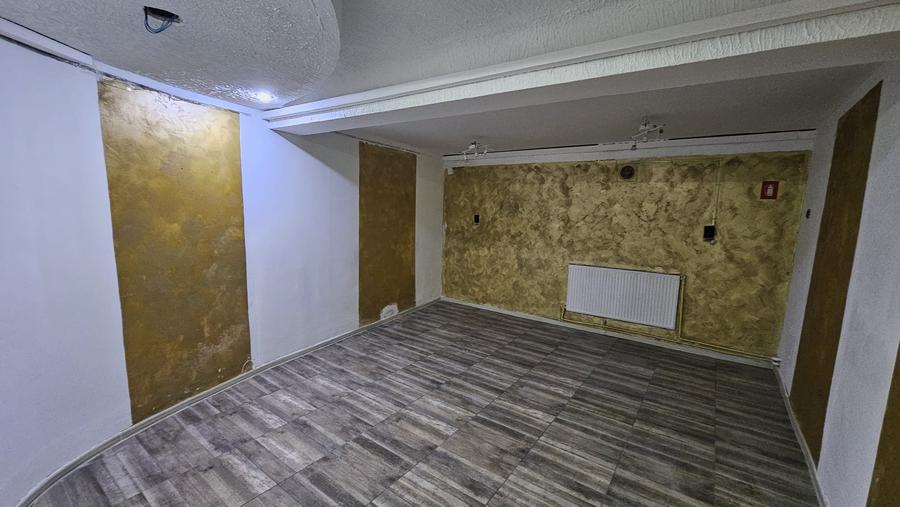 ULTRACENTRAL spt comercial pret. orice activitate la 580 euro/luna