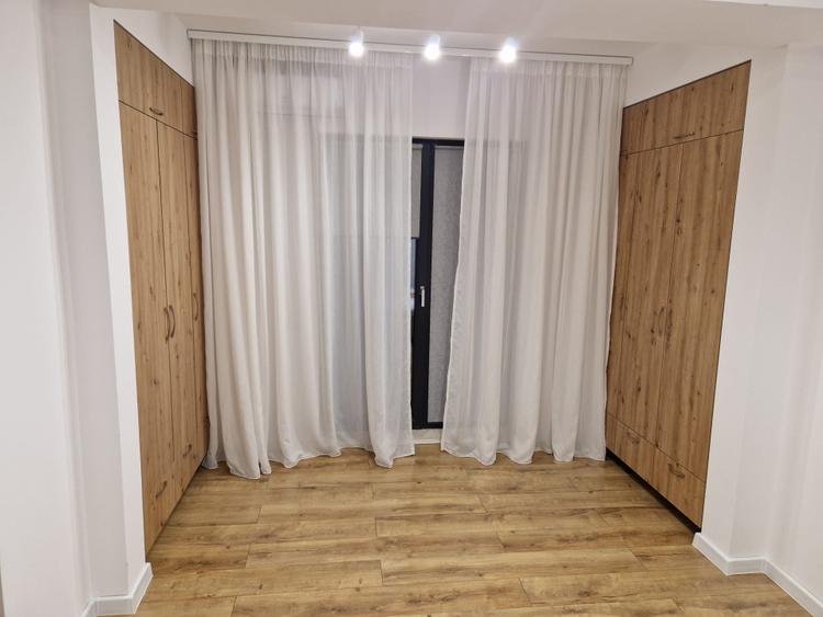 Apartament 3 camere, 110 mp, zona Cornitoiu