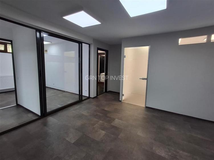 Spatiu comercial birouri 70mp zona Centrala