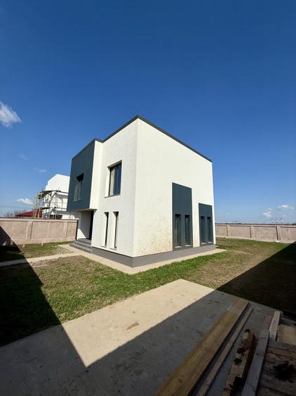 Vilă modernă cu 4 camere | Încălzire în pardoseală | Teren 505 mp