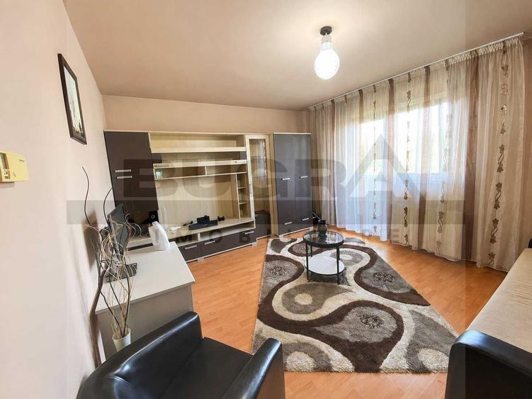 Apartament 2 camere, 50 mp, decomandat, garaj, zona Frunzișului