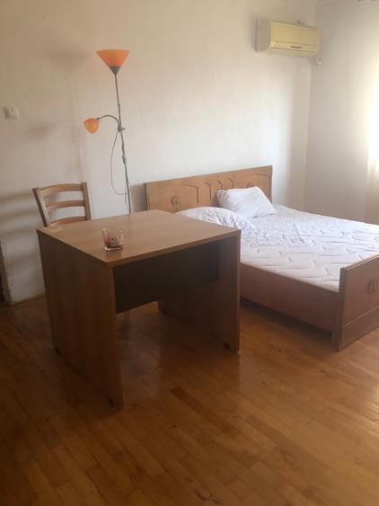 De inchiriat 4 camere decomandat Blv Mircea Voda