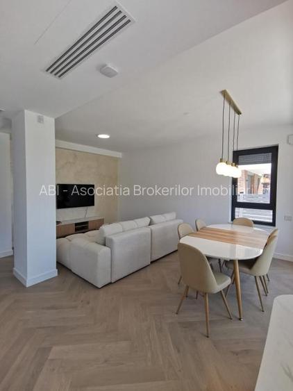 Proprietate exclusivista pe lacul Snagov 490000 euro / Chirie 2500 eu/luna - 23