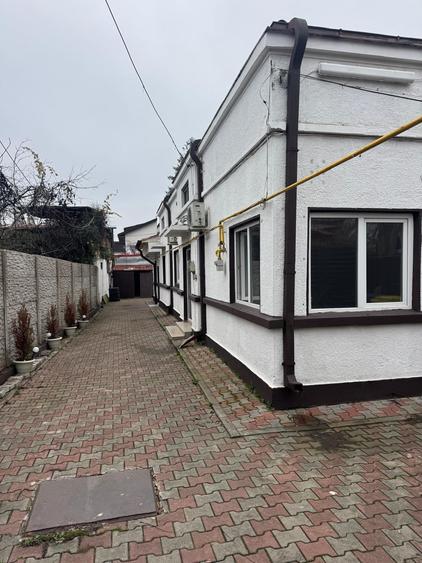 Rahova, Amurgului, casa pe parter, teren 266 mp, 90 mp construiti, 3 camere,