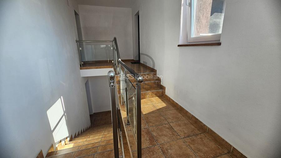 Apartament de inchiriat 6 camere 179 mp Etaj 2 + mansardă - 12
