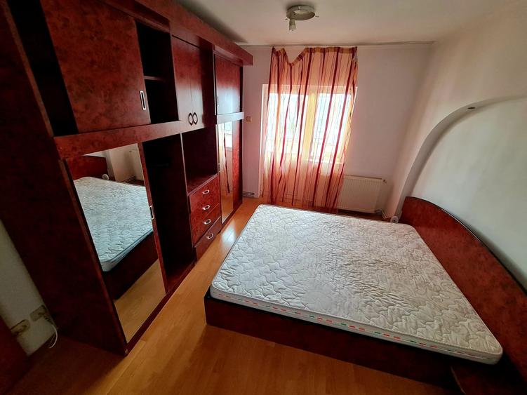 Apartament 3 camere DECOMANDAT, Nicolina 2, 74mp !!!