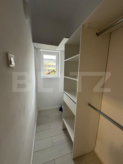 Apartament de 2 camere, 64 mp, zona Centrală
