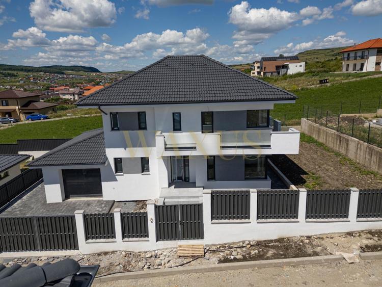 Casa cu Garaj de Vanzare - 120MP I ST 500MP I 4 Camere - Chinteni