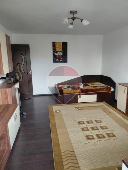 Apartament cu 1 camera de închiriat în zona Vlaicu
