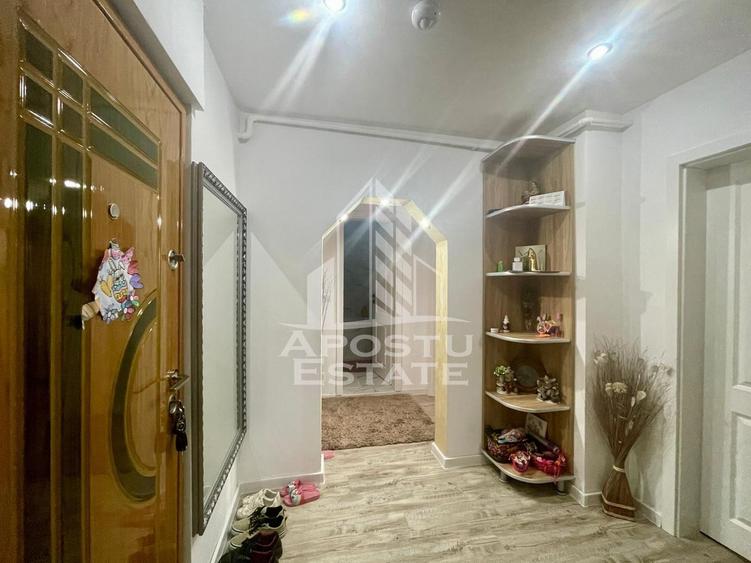 Apartament 3 camere -  zona Uta