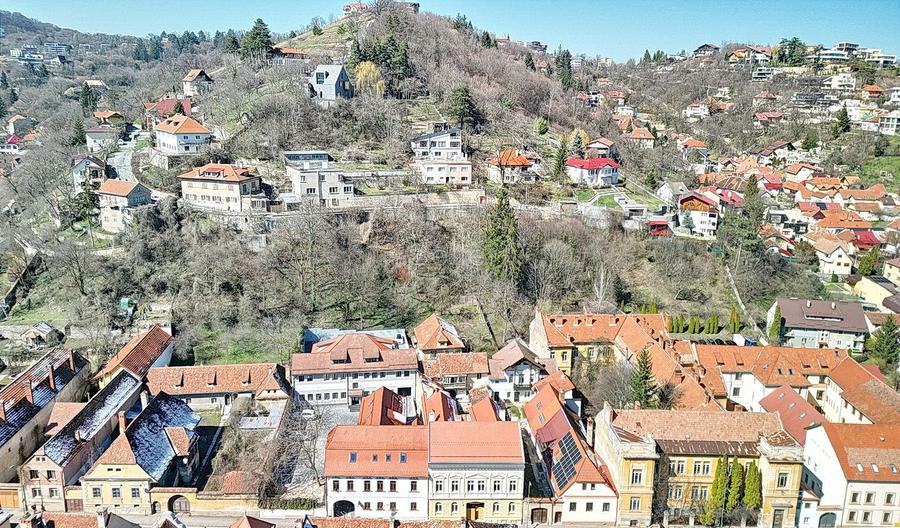 Cladire Ultracentral, multifunctionala