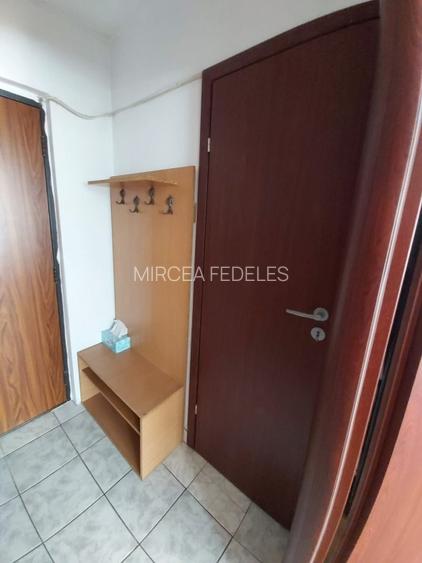 ÎÎnchiriez garsoniera - Zona Păcii - 12