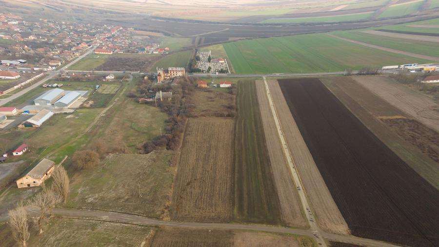 Teren de 444 mp la intrare în Chișineu Criș
