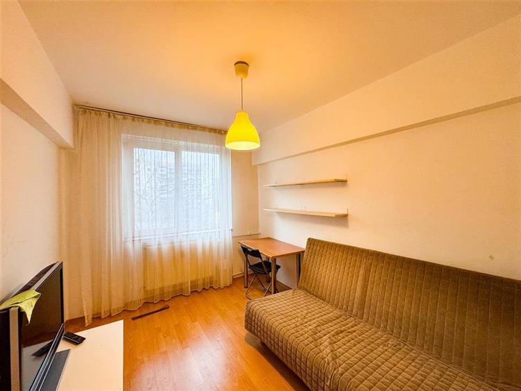 Apartament de vanzare 3 camere Tineretului