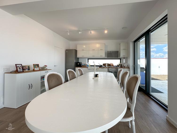 Smart Home 5 camere| Complet autonoma energetic | Langa Lac