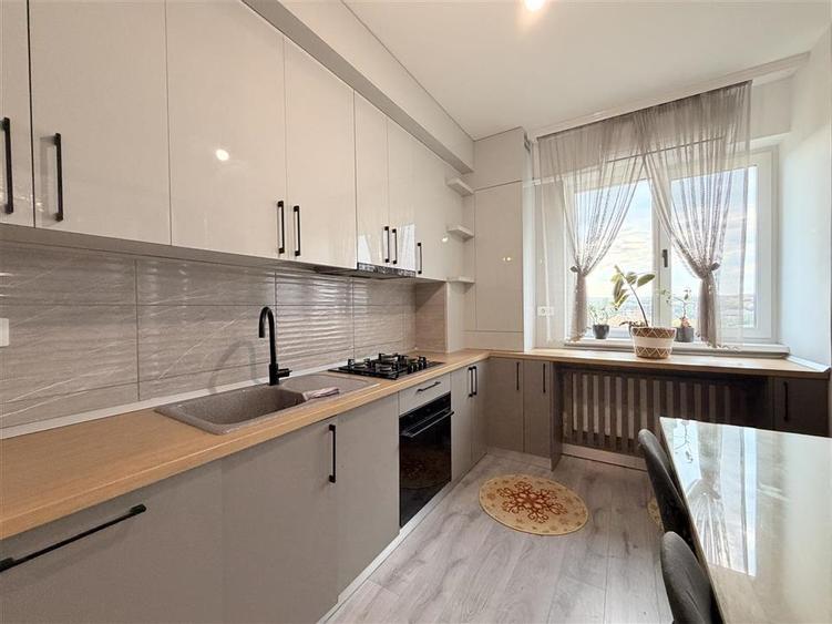 Apartament 3 camere, etaj intermediar- Visoianu, Capăt CUG