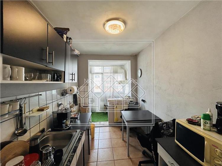 Ap semidecomandat, 2 camere, balcon inchis, 53 mp + 7 mp - M.Viteazu - 6