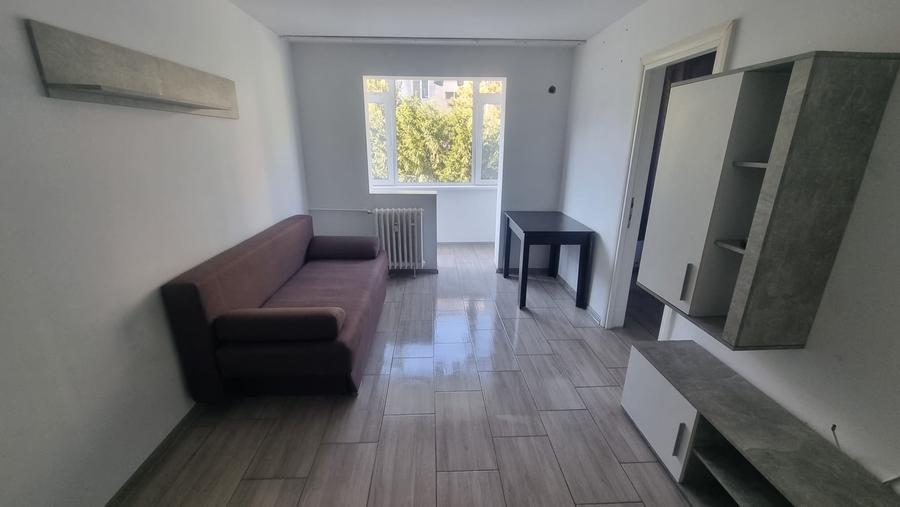 Apartament 2 camere  KM 4/5  et 1  350 euro