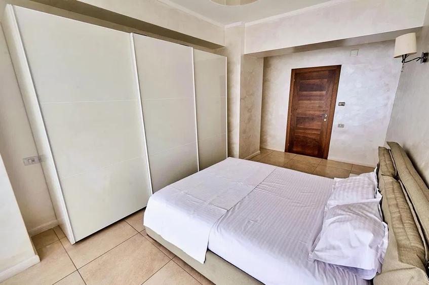 De vânzare: Apartament 3 cam. cu vedere la lac si loc parcare– Mamaia