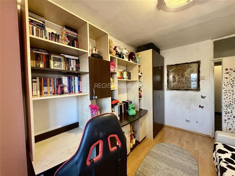 Apartament 3 camere decomandat de vanzare | Zona Judetean - 7