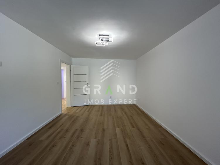 Apartament 3 camere de vanzare, 2 bai , Zorilor