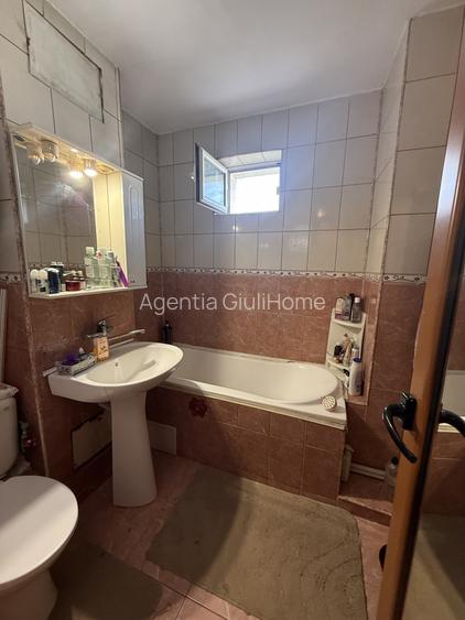 APARTAMENT 3 CAMERE DE VANZARE MAZEPA 2 - 4