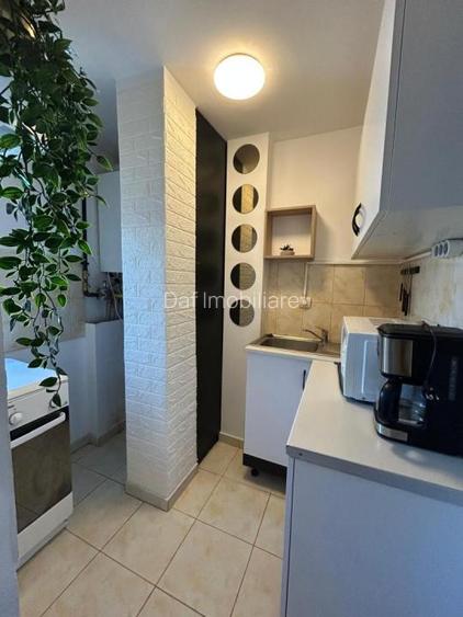Garsoniera renovata-centrala proprie- metrou - 7