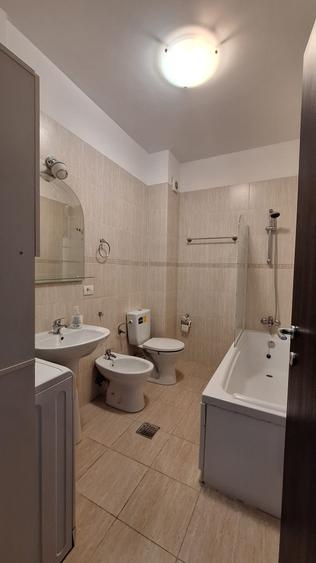 Apartament cu 3 camere de inchiriat in zona 13 Septembrie - Marriott