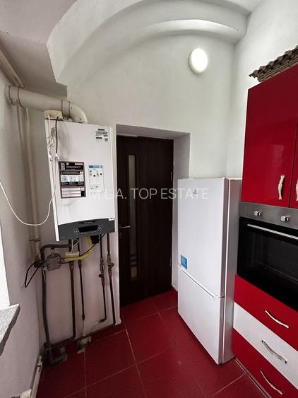Apartament 3 Camere De Inchiriat Boul Rosu - 6