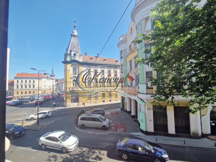Apartament renovat in cladire monument pe str. Horea