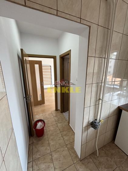De închiriat apartament cu 2 camere, strada Octav Onicescu - 3