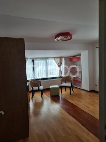 Casa la 5 minute de Fagaras Ultramoderna 300 mp utili la cheie
