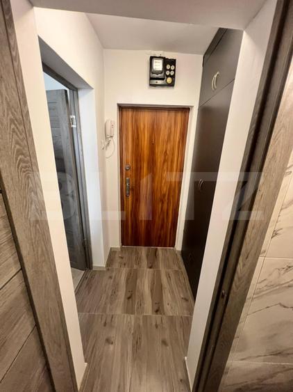 Apartament 1 camerea, 32 mp, zona Farmec!