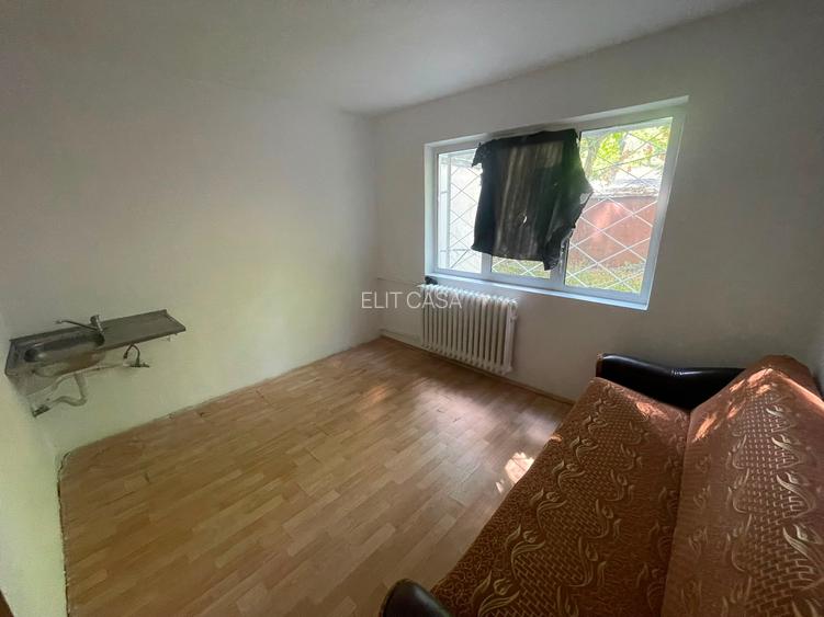 Apartament cu 1 camera decomandat, zona Nicolina
