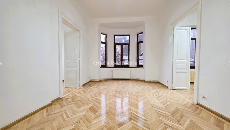 Unirii Casa Vila 320mp/ 12 camere/ Birouri/ It/ Creatie/ Showroom - 2
