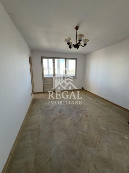 Apartament 3 camere de vânzare – Micro 7