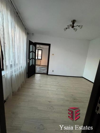 OCAZIE LA VANZARE - CASA CARAMIDA 6 CAMEE - ZONA ICIL -