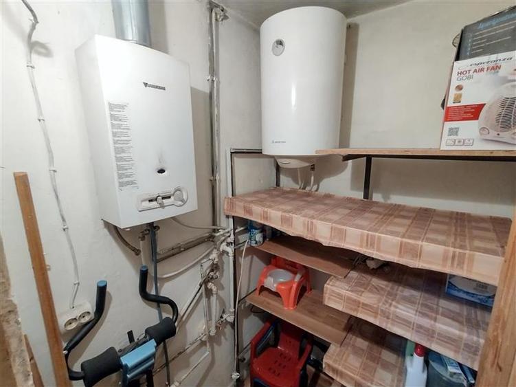 Oravita, Apt.4 Cam, 96mp , Zona Garii, Pret Negociabil