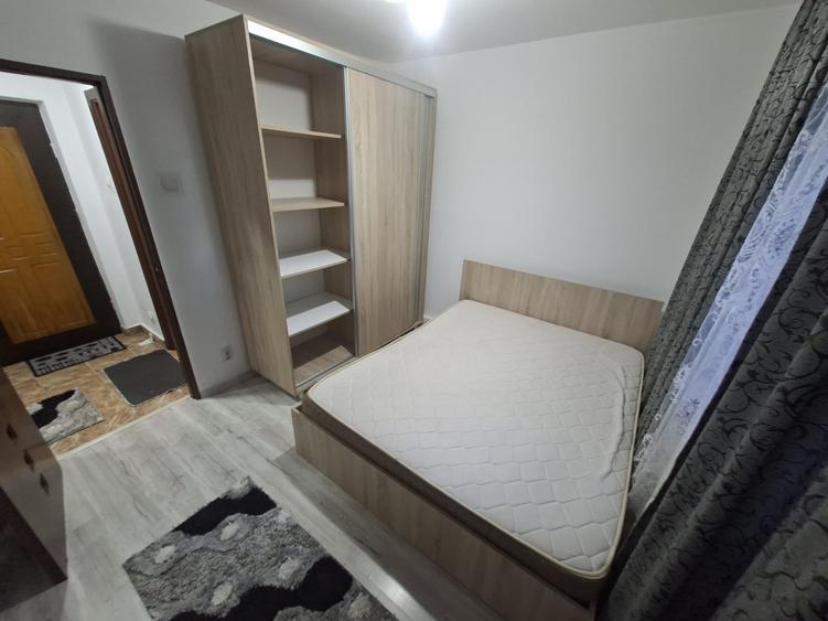 Apartament 2 camere decomandat, zona Alexandru cel Bun