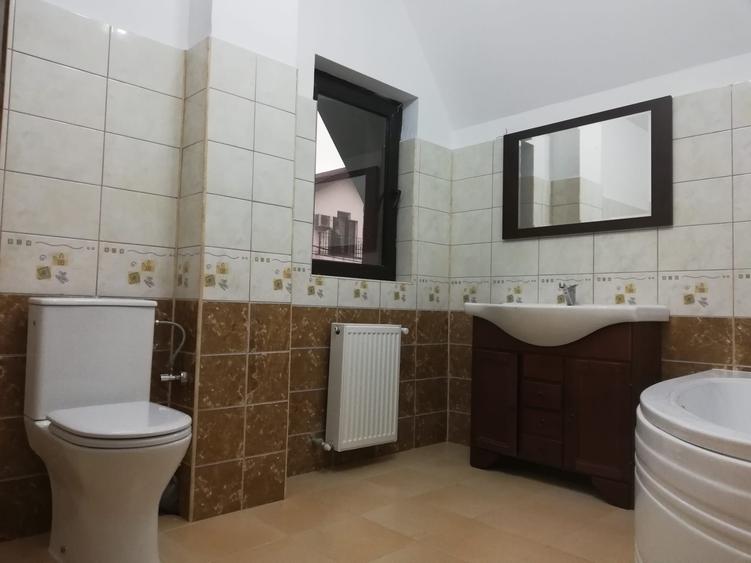 Casă individuală , 167 mp utili, 4 camere + mansardă finisată- teren 300mp