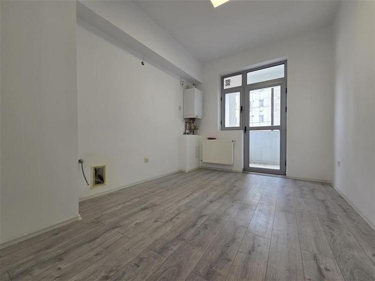Apartament 3 camere Centrul Civic pretabil co-working hub