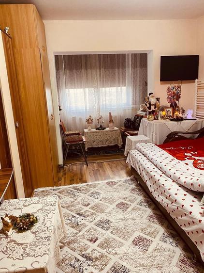 Buziaului | 1 Camera | Decomandat | Centrala proprie | Mobilat si Utilat