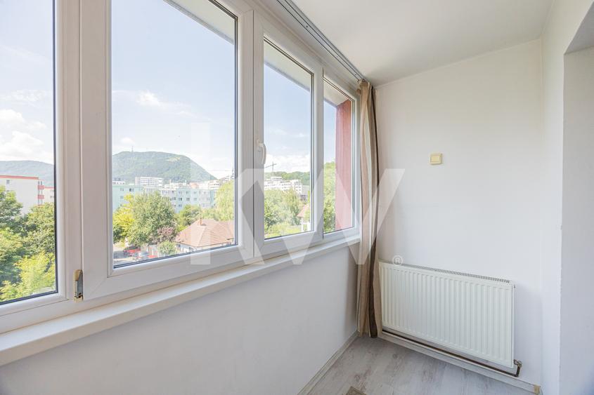 Garsonieră decomandată, 39 mp, bloc de apartamente - zona Calea București