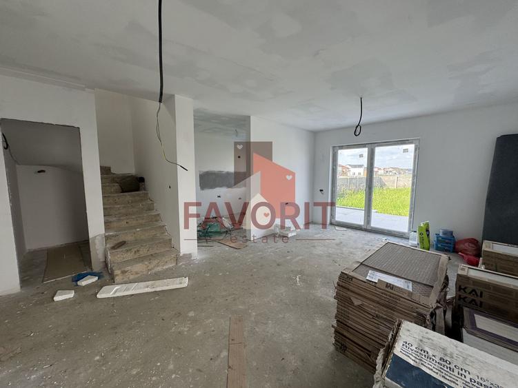 Duplex 5 camere ,despartit prin camera tehnica, finisat la cheie in Mosnita